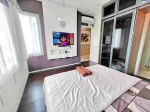 Strategic 3BR Thamrin Residence Near Pl & GI by 2ndHome