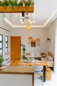 Bali-inspired Villa with Dipping Pool by Pallet Homes