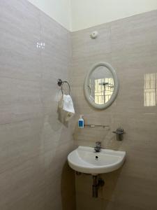 Krishnasura Homestay Near Pratiksha Hospital
