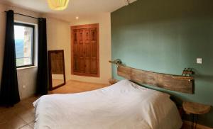 Appartements La Chataigne Perchee, piscine et nature : photos des chambres