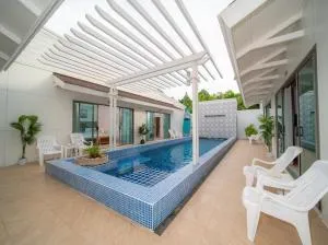 3Elegant 4BR Villa with Pool - Ujong Salang