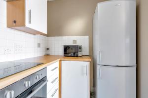 Cozy 2 Bedroom Apt in Hever Hall