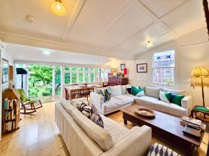 Plum Blossom Cottage