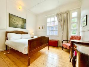 Plum Blossom Cottage