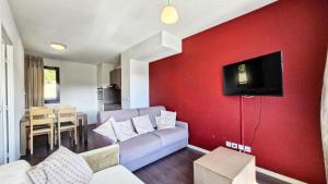 Résidence Les Terrasses De Veret - Appartement confortable · Au pied des pistes · Piscine · Spa · Parking inclus MAE-7391