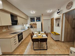 Comfort Budapest Apartment Romantic Balcony, FREE Parking