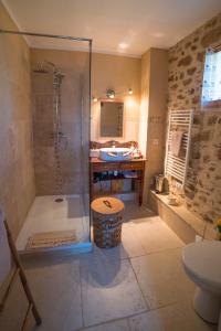 B&B / Chambres d'hotes Ecuries de Saint Maurice- Maison d'hotes de Gondou : photos des chambres