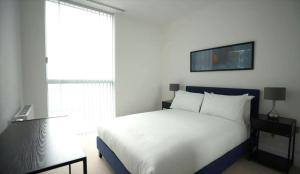 Canary Wharf - Luxury Apartment with Skyline View
