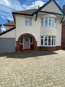 4 Bedroom Detached House Sleeps 7 - Westerfield