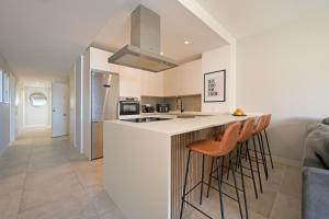 3-bed apartment in La Cala Private Pool Heated Pools & Beach Walks