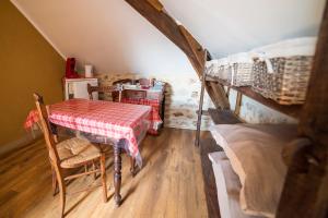 B&B / Chambres d'hotes Ecuries de Saint Maurice- Maison d'hotes de Gondou : photos des chambres