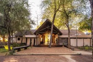 Shakawe River Lodge - Divuju