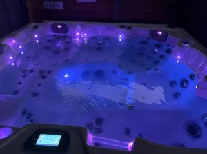 Chalets Chalet accueillant a Saint-Vincent-de-Tyrosse avec jardin : photos des chambres
