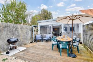 Maison avec jardin pour 8 à 550m de la plage