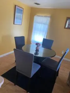 Second floor lodge - 尤蒂卡