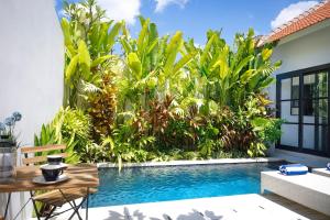 Abby May - Top location near Potato Head, walk everywhere!