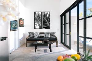 Abby May - Top location near Potato Head, walk everywhere!