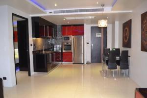 1 Bed Apartment On Bangla, 3 minutes walk to beach 301