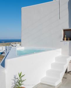 Nohēme Luxury Suites