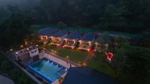 Mountain Woods Farm Stay - Jambhulpāda