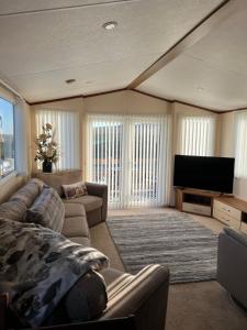 Maneight Fir View with hot tub