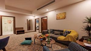 Sunday Emerald Hotel