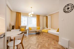 SKY Home-Sun Apartament -Manufaktura, Bezpłatny Parking, Dostęp na kod