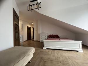 Apartament KOLEJOVA 20 z oddzielną sypialnią - idealny dla rodzin lub grupy znajomych