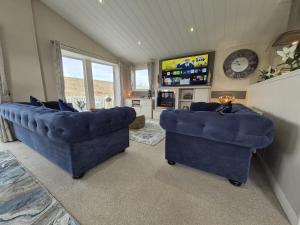 The Blue Lagoon 2 bedroom lodge with hot tub