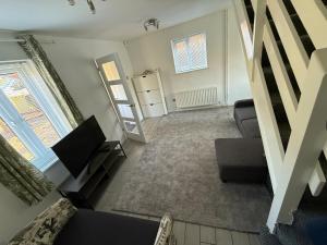 Two-bedrooms Newly refurbished central