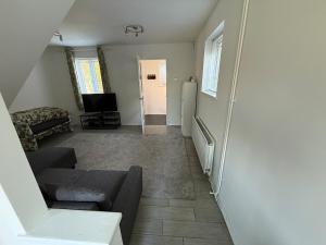 Two-bedrooms Newly refurbished central