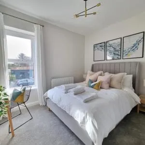 New to 2024 Cosy Beach Home - Castlerock