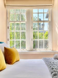 St Johns Jailhouse by the Castle