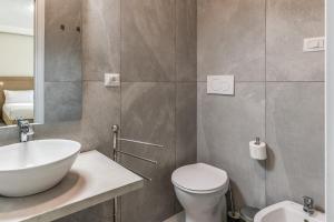 Boezio 6 Rooms by Roman Dreams