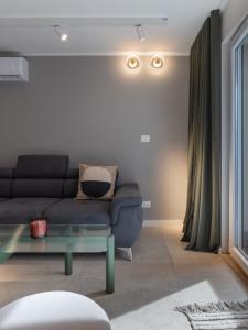 Lemon tree apartment