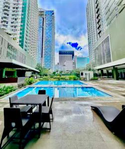 Cebu City Condo in IT Park with Pool & Netflix