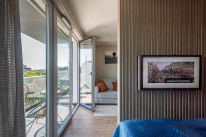 Unique Studio Apartment with 2 balconies with Wawel Castle and city views