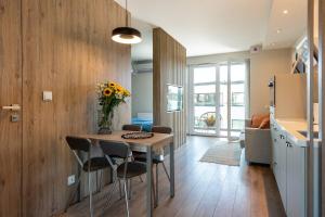 InPoint Unique Studio Apartment 2 balconies with Wawel Castle and City views
