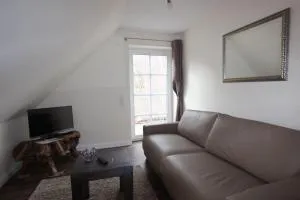 Noor-OG-mit-Studio-Nr-4 - Bovenau