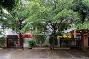 Urbanview Syariah Hotel Tiga ER near Karawang Central Plaza