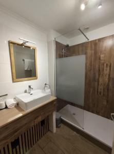 Hotels Le Pavillon Saint-Martin : Chambre Lits Jumeaux Confort