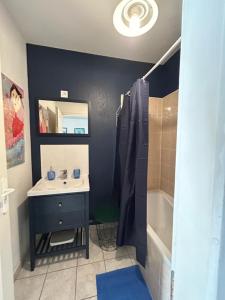 Maisons de vacances Sete Centre-ville - Jolie Maison de vacances - 2 etoiles- 4 personnes - 60 m2 avec parking gratuit prive, wifi et clim : photos des chambres