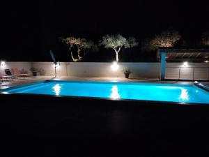 Villas Close to Saint-Remy-de-Provence : photos des chambres