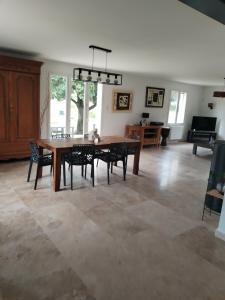 Villas Close to Saint-Remy-de-Provence : photos des chambres