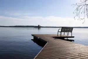 Cozy 4BR Lakeside Cottage with Sauna & Outdoor Grill - Sysmä