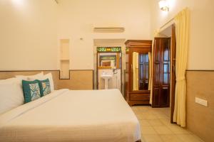 Alaya Stays Casa do Mar Heritage Portuguese 4 BHK Villa Near Calangute Beach With Private Pool