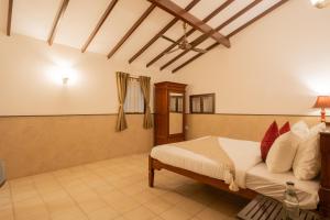 Alaya Stays Casa do Mar Heritage Portuguese 4 BHK Villa Near Calangute Beach With Private Pool