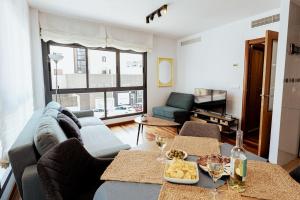 Apartment in El Campello with a pool and beach 250 meters away