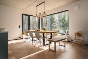 Waldvilla mit Tiny House im Küstenwald