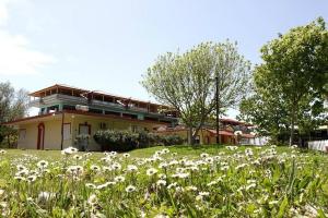 ODYSSEIA Camping & Bungalows